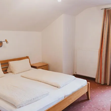 Haus Moslehof Apartment *