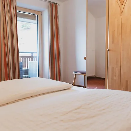 Haus Moslehof Apartment